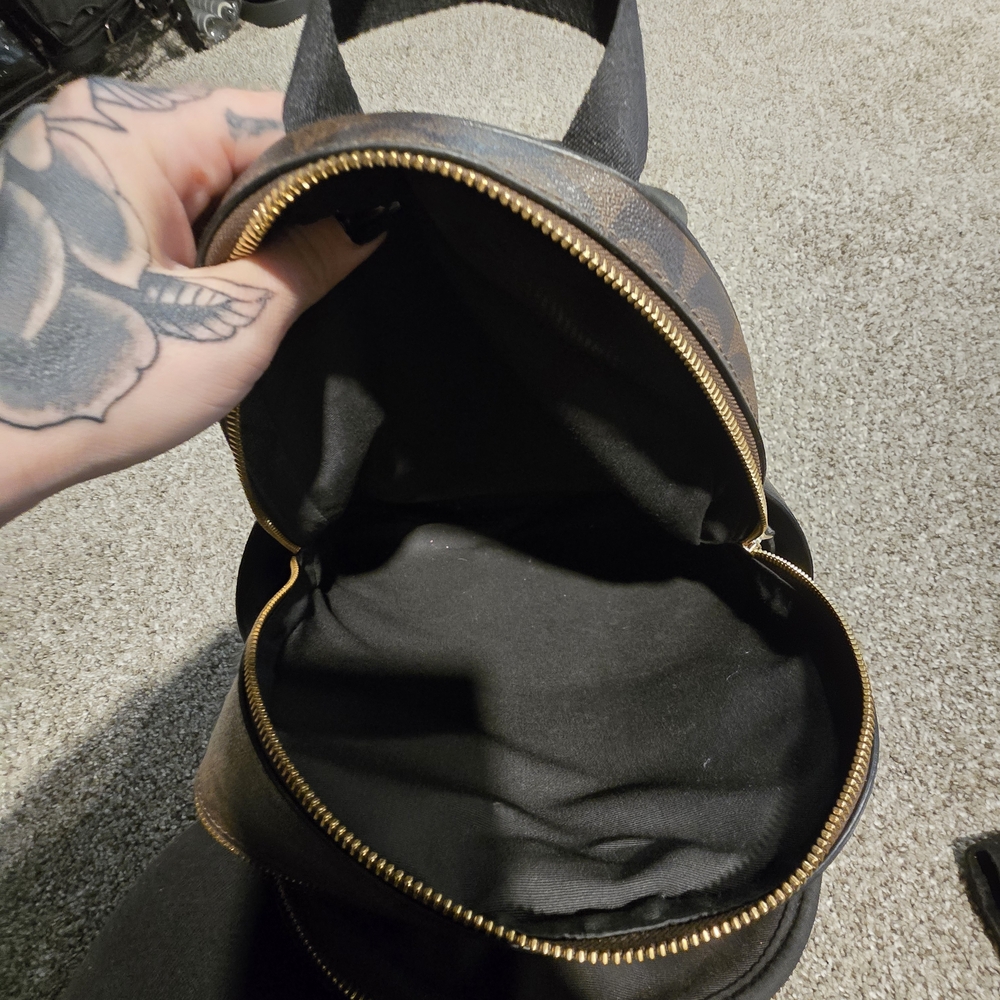 Coach Court Backpack - Picture 6 of 11